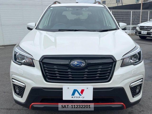 Subaru FORESTER 2019-01 7454374-17