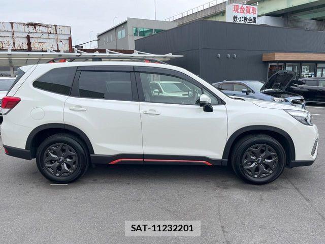 Subaru FORESTER 2019-01 7454374-19