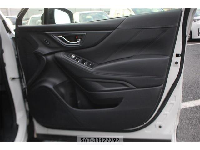 Subaru FORESTER 2024-11 7454371-28