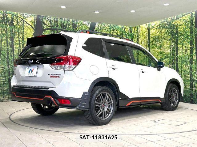 Subaru FORESTER 2018-07 7454391-17