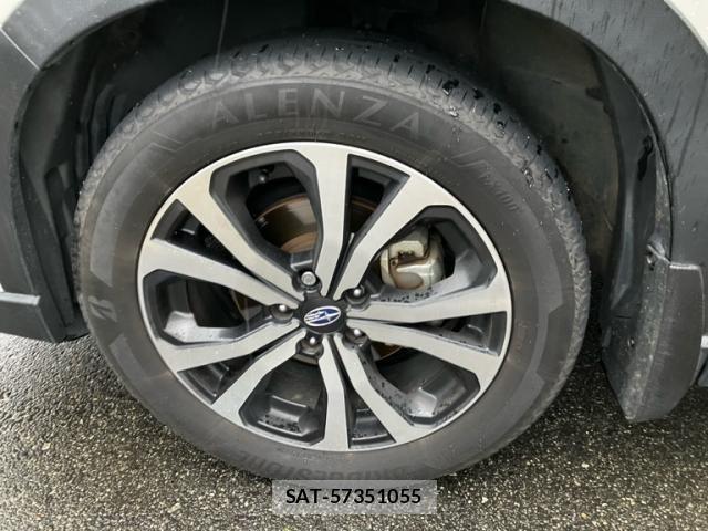 Subaru FORESTER 2019-07 7454397-7