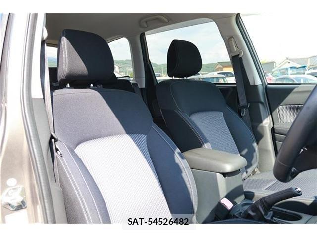Subaru FORESTER 2016-04 7454384-10