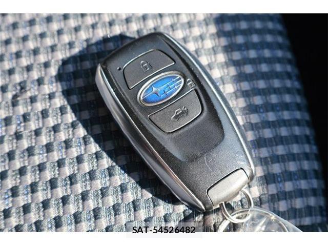 Subaru FORESTER 2016-04 7454384-23