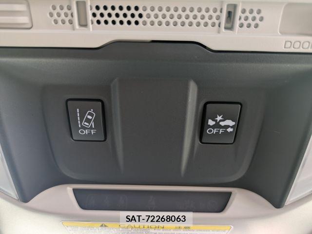 Subaru FORESTER 2018-11 7454383-13