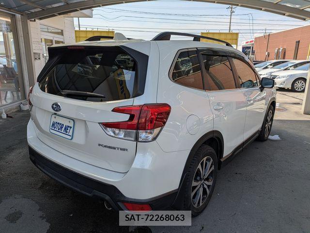 Subaru FORESTER 2018-11 7454383-1