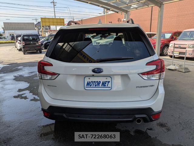 Subaru FORESTER 2018-11 7454383-22