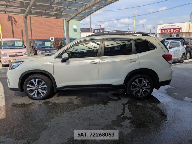 Subaru FORESTER 2018-11 7454383-24