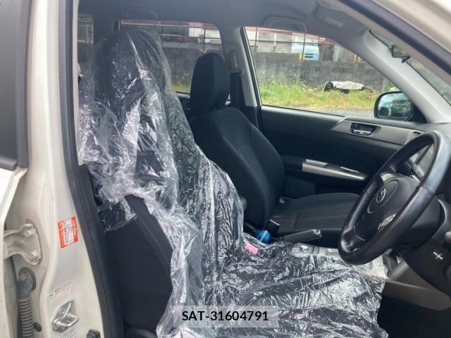Subaru FORESTER 2010-02 7454424-9