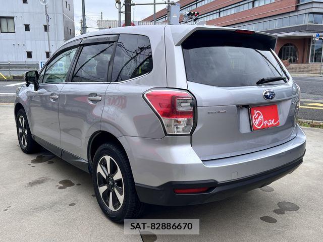 Subaru FORESTER 2016-06 7454415-21