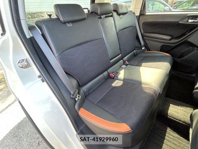 Subaru FORESTER 2018-02 7500628-9