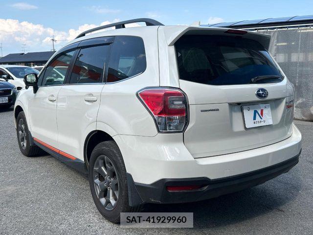 Subaru FORESTER 2018-02 7500628-16