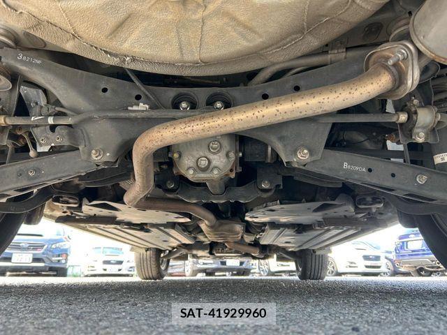 Subaru FORESTER 2018-02 7500628-18
