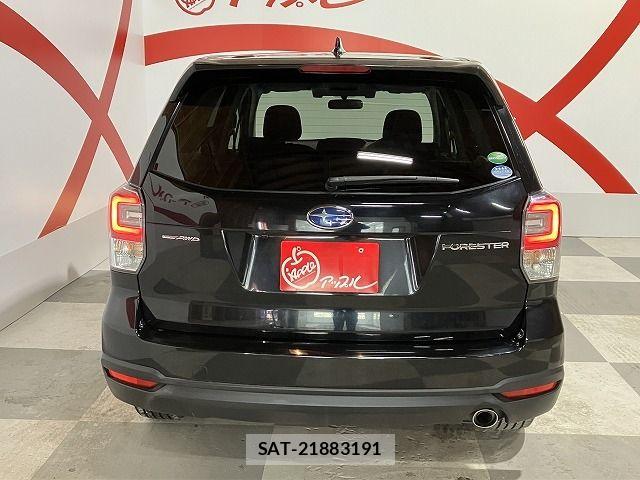 Subaru FORESTER 2016-05 7500627-2