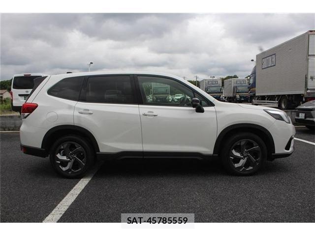 Subaru FORESTER 2024-11 7500610-12