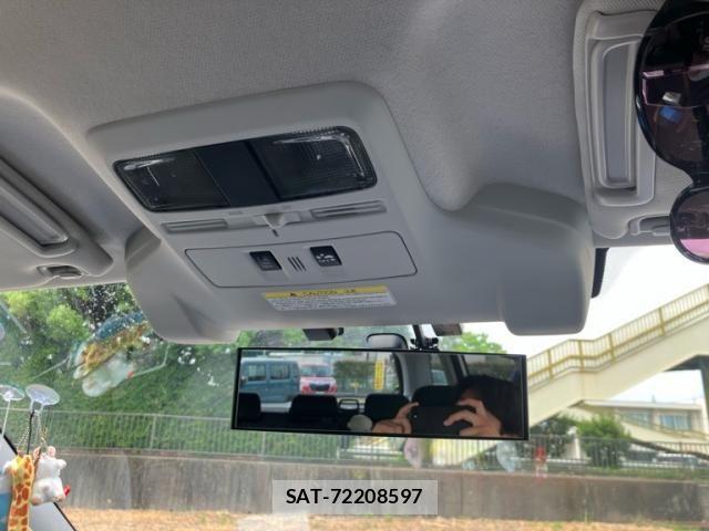 Subaru FORESTER 2018-03 7562144-23
