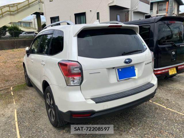 Subaru FORESTER 2018-03 7562144-3