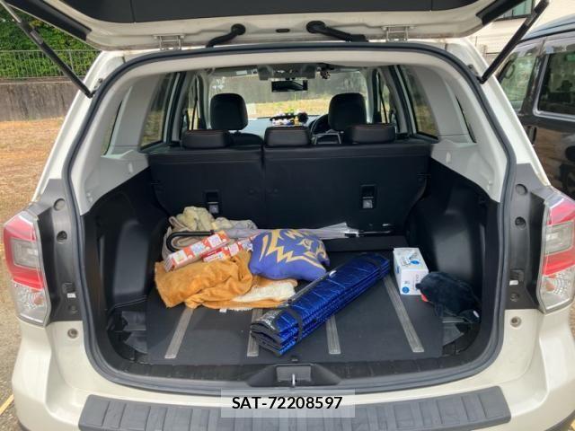 Subaru FORESTER 2018-03 7562144-8