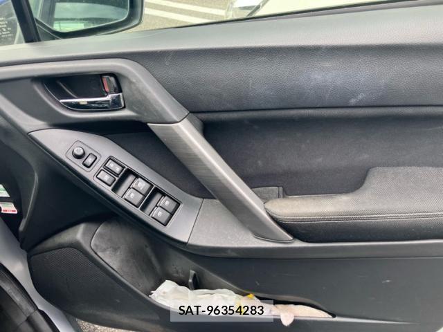 Subaru FORESTER 2013-10 7562146-13