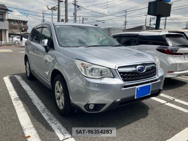 Subaru FORESTER 2013-10 7562146-1