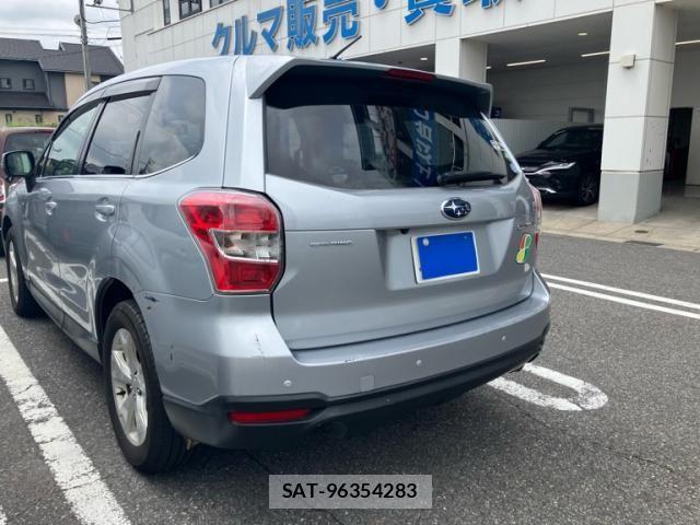 Subaru FORESTER 2013-10 7562146-2