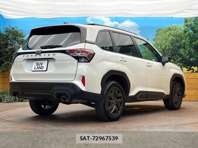 Subaru FORESTER 2025-11 7616623-12