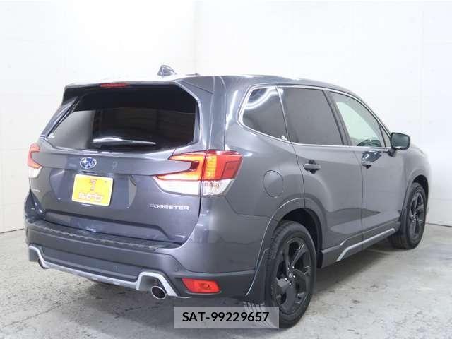 Subaru FORESTER 2021-10 7616638-17