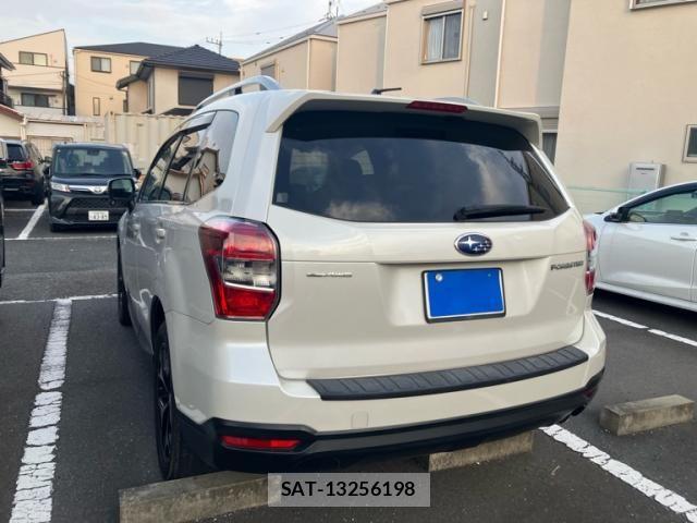 Subaru FORESTER 2013-09 7616667-3