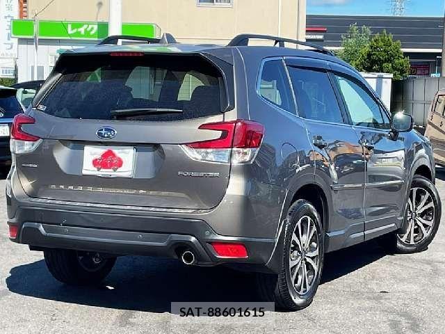 Subaru FORESTER 2018-08 7616643-2