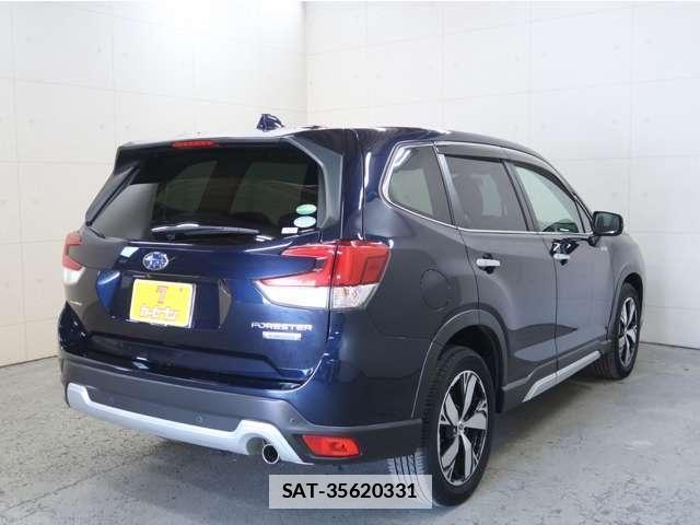 Subaru FORESTER 2018-09 7723458-18