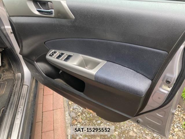 Subaru FORESTER 2010-03 7723489-10