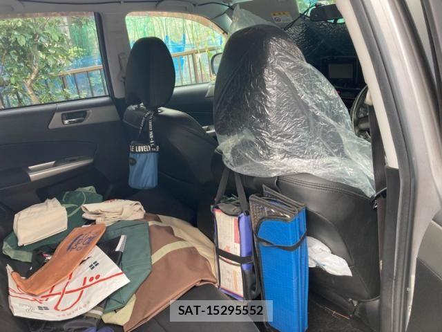 Subaru FORESTER 2010-03 7723489-17