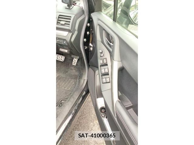 Subaru FORESTER 2013-02 7723484-8