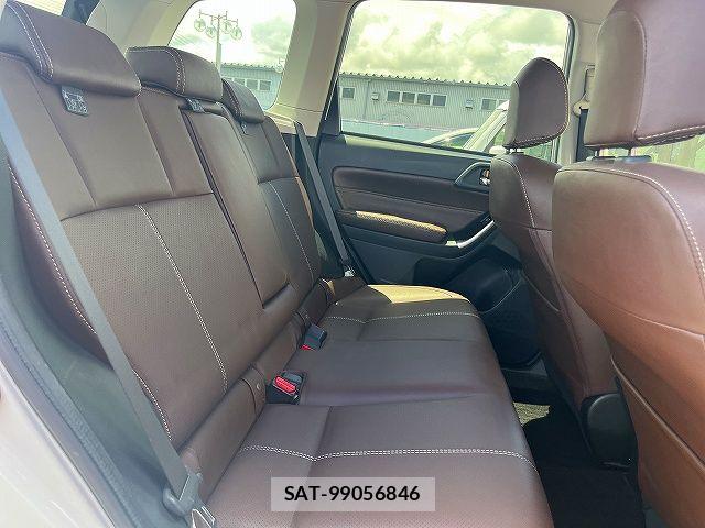 Subaru FORESTER 2017-02 7723457-9