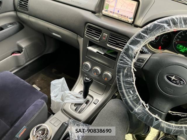 Subaru FORESTER 2007-12 7723492-19