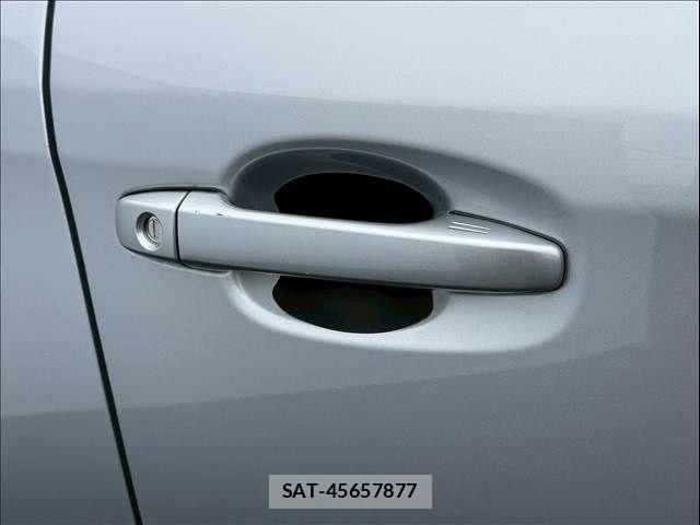 Subaru FORESTER 2017-06 7785029-25