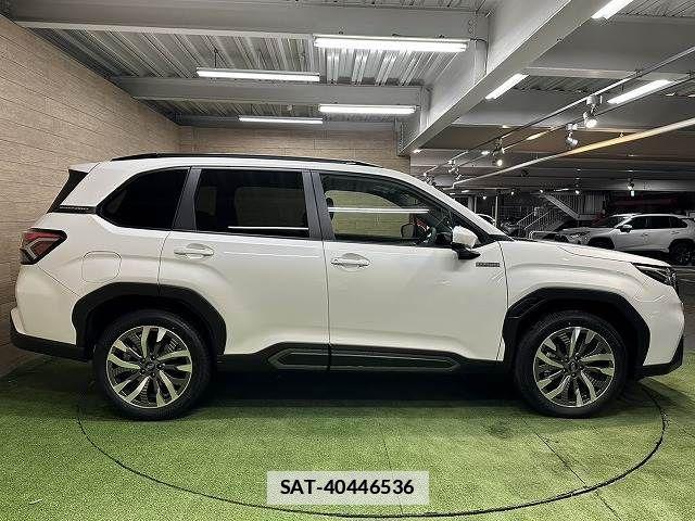 Subaru FORESTER 2026-04 7785090-17