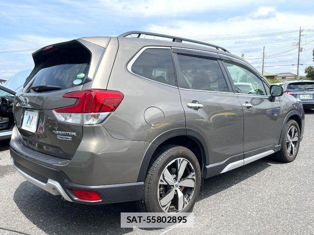 Subaru FORESTER 2019-06 7785046-16