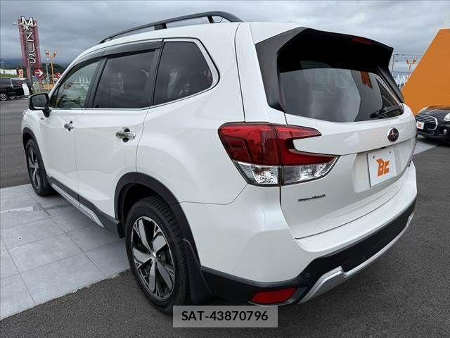 Subaru FORESTER 2018-09 7876534-14