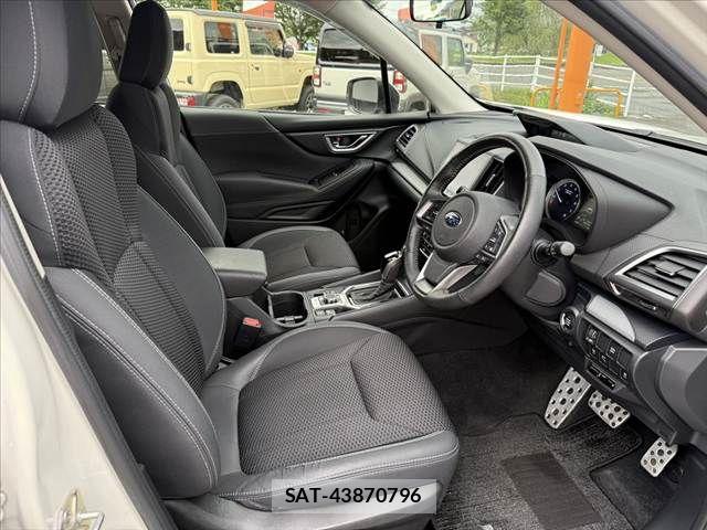 Subaru FORESTER 2018-09 7876534-15