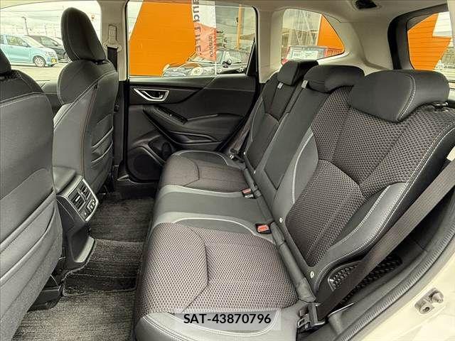 Subaru FORESTER 2018-09 7876534-18