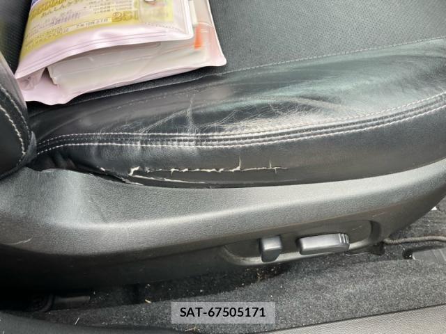 Subaru FORESTER 2013-02 7876553-18