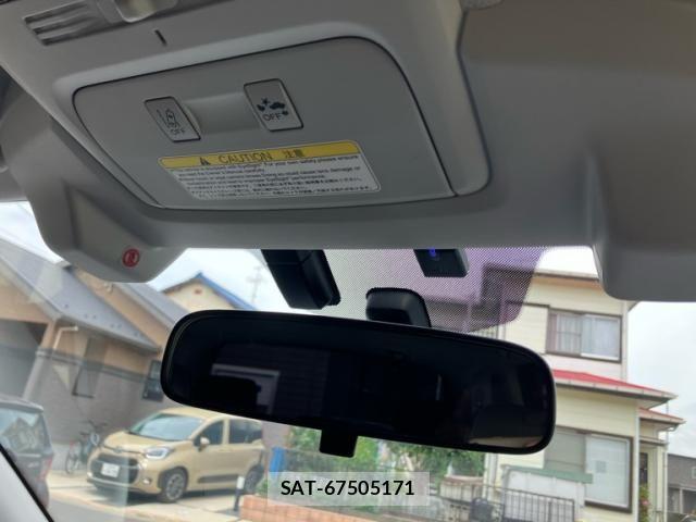 Subaru FORESTER 2013-02 7876553-23