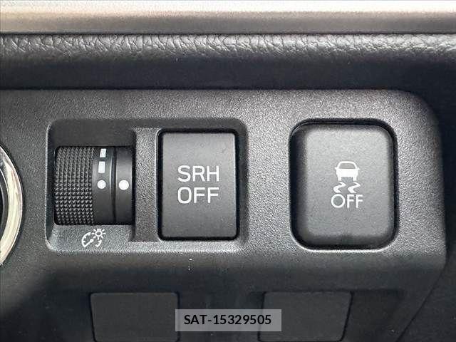 Subaru FORESTER 2016-03 7876537-26