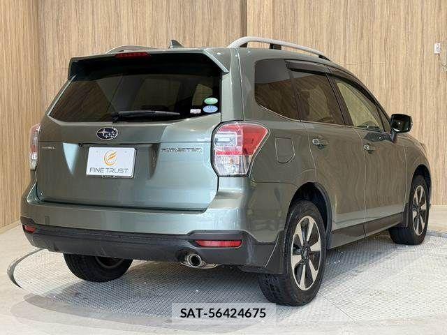 Subaru FORESTER 2016-02 7876547-18