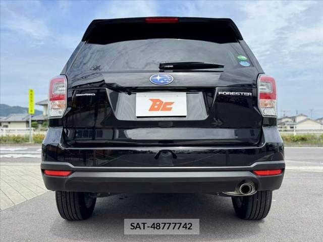 Subaru FORESTER 2018-01 7961714-13