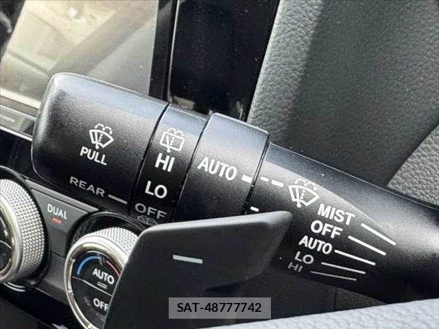 Subaru FORESTER 2018-01 7961714-25