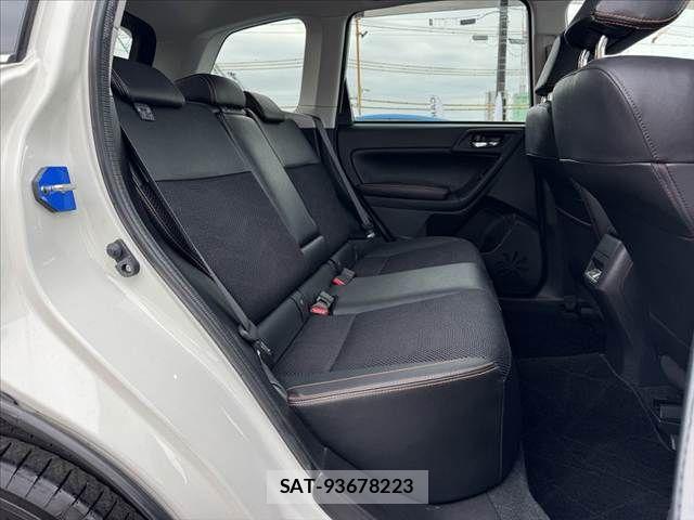 Subaru FORESTER 2016-02 7979266-19
