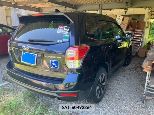 Subaru FORESTER 2018-06 7979265-2