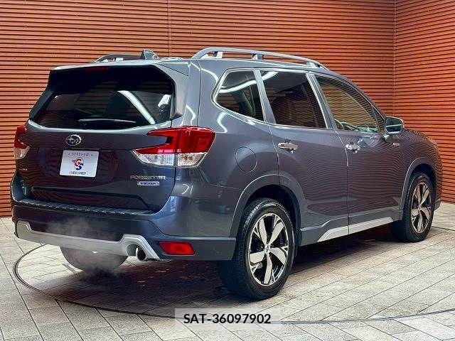 Subaru FORESTER 2019-08 8035636-15
