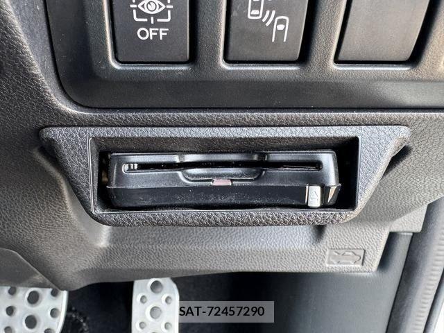 Subaru FORESTER 2019-04 8035630-24